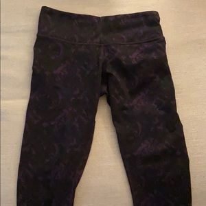 Lululemon Women’s Cropped Leggings